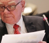 Warren Buffett làm gì ngoài giờ làm việc? 